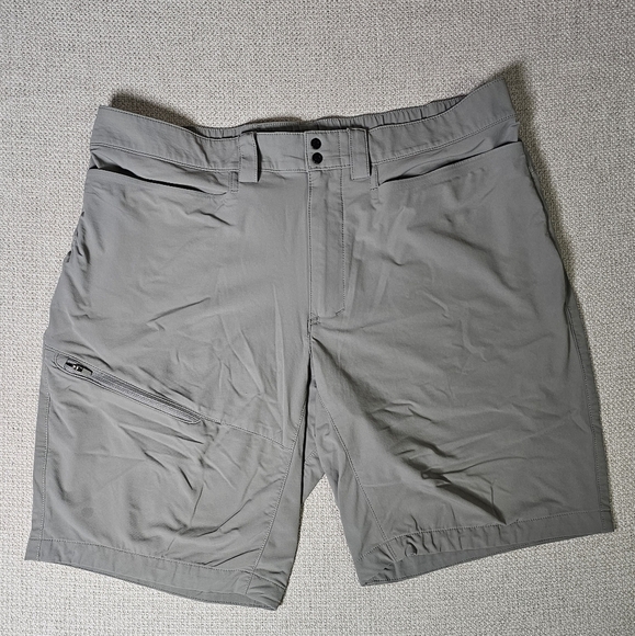 Alaskan Hardware Men's Grey Athletic Shorts Lightweight with zip pockets Size 36 - Picture 9 of 13
